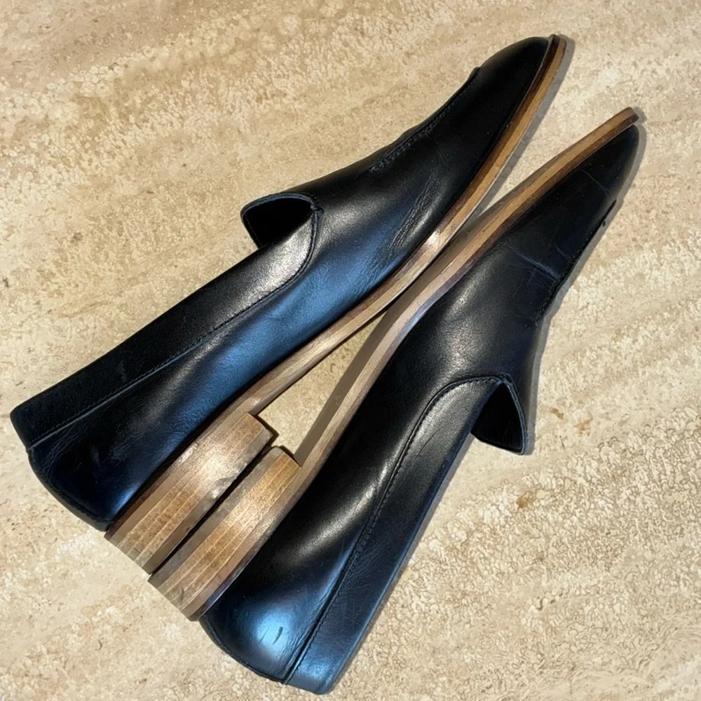 Everlane Italian women 9.5, black leather loafers, stacked leather sole/heel EUC